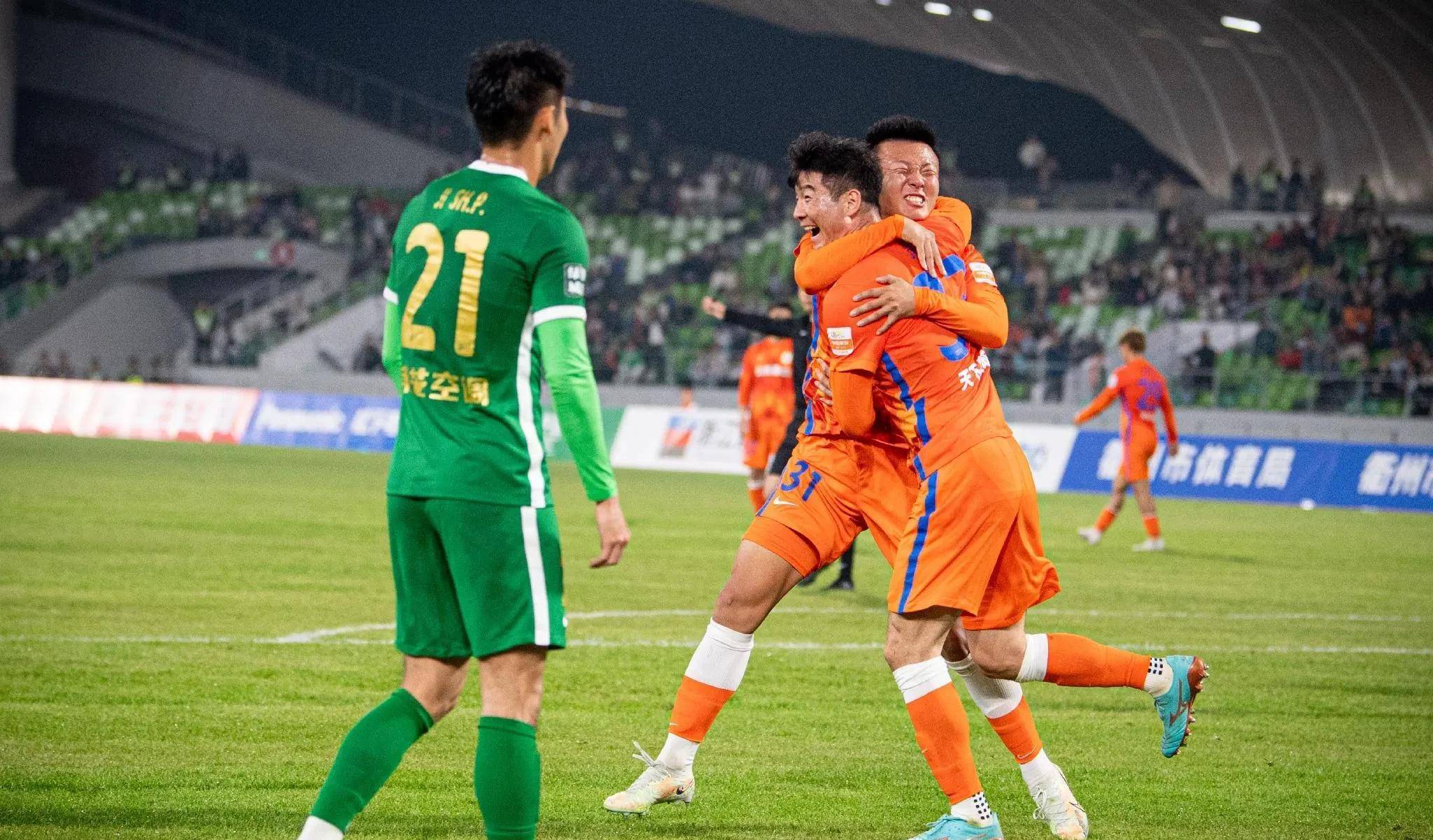 旺财28娱乐-关于总决赛巅峰对决！滇池火狐队读秒绝平南城青龙队，冲浪赛场再起波澜；精神属性拉满的信息